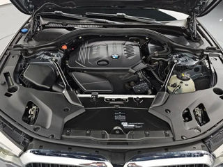 BMW 5 Series foto 6