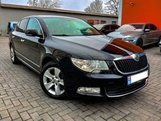 Skoda Superb foto 2