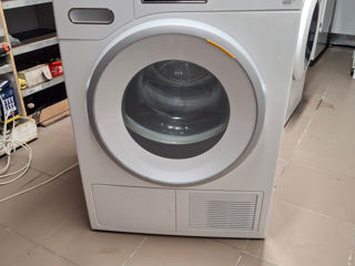 Uscator de rufe Miele 9kg