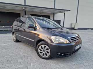 Toyota Avensis Verso