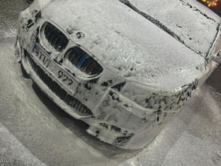 BMW 5 Series foto 8