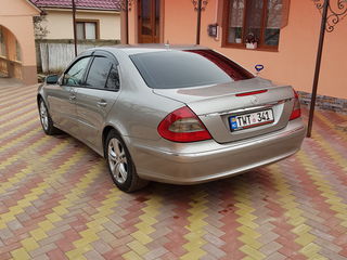 Mercedes E Class foto 9