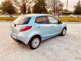 Mazda 2 foto 4