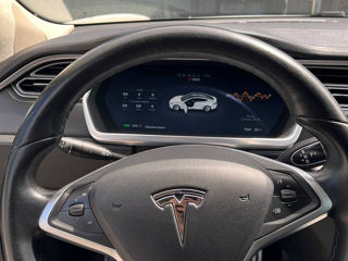 Tesla Model S foto 2