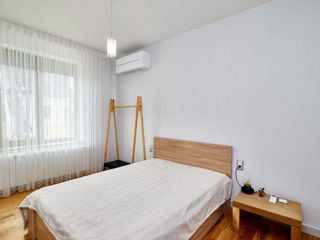 Apartament cu 3 camere, 212 m², Centru, Chișinău foto 4