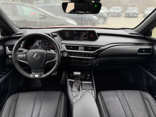 Lexus UX foto 11