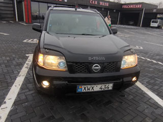 Nissan X-Trail foto 2