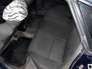 Mazda 323 foto 5