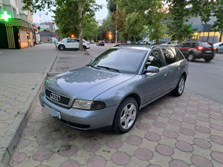 Audi A4 foto 2