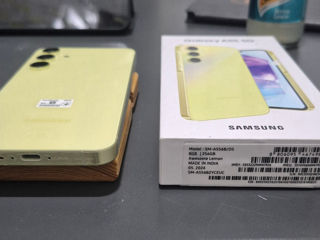 Samsung a55 8/256gb, цвет Лемон. Гарантия orange 2 года.