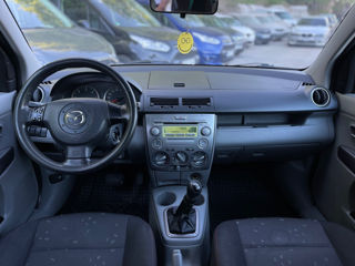 Mazda 2 foto 10