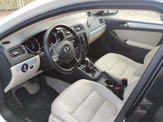 Volkswagen Jetta foto 4