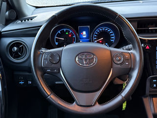 Toyota Auris foto 10