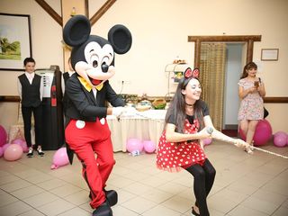 Mascote Mickey și Minnie Mouse - livrare flori și distracții pentru copii! foto 9