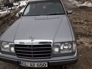 Mercedes Series (W124) foto 6