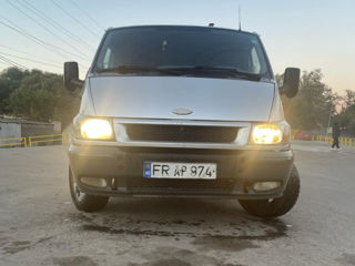 Ford Tranzit foto 2