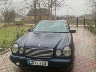 Mercedes E-Class foto 3