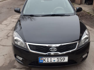 KIA Ceed Sw фото 2