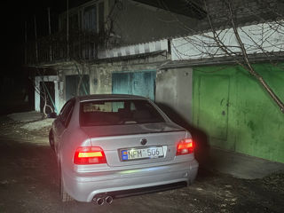 BMW 5 Series foto 4