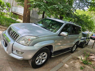 Toyota Land Cruiser Prado foto 3