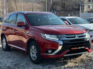 Mitsubishi Outlander foto 2