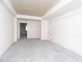 Apartament cu 1 cameră, 56 m², Botanica, Chișinău foto 3