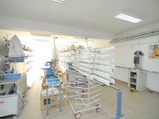 Afacere activă de fabricare a geamurilor termopan, Buiucani, 300000 € ! foto 5