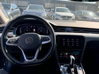 Volkswagen Passat foto 6