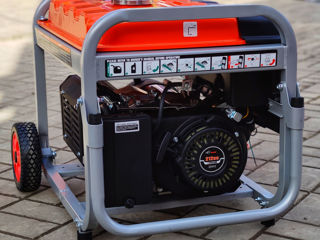 Generator pe benzina Kemage KM4800E2R foto 2