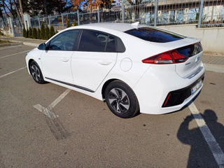 Hyundai IONIQ foto 3