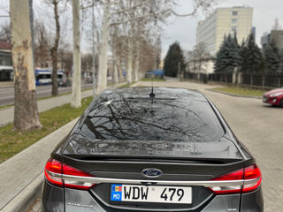 Ford Fusion foto 5