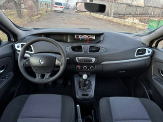 Renault Grand Scenic foto 6