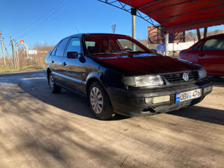 Volkswagen Passat foto 4