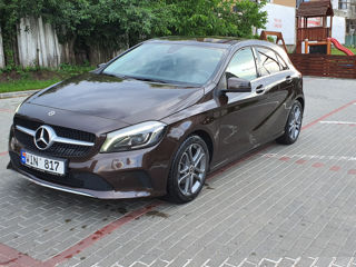 Mercedes A-Class foto 2