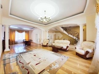 Casă cu 2 nivele, teren 6 ari, 300 mp, reparație euro, Telecentru 350000 € ! foto 1