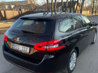 Peugeot 308 foto 9