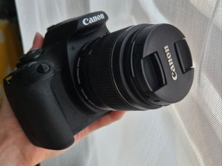 Продам новый фотоаппарат Canon EOS 2000D