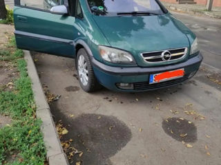 Opel Zafira foto 3