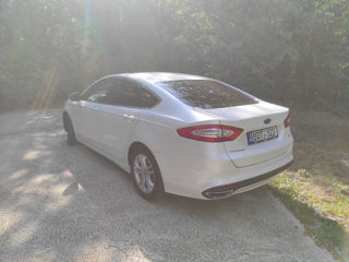 Ford Mondeo foto 4