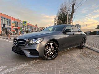 Mercedes E-Class foto 2