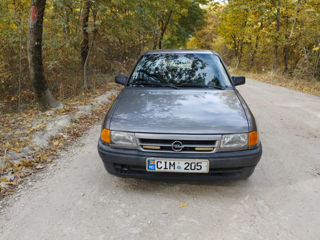 Opel Astra foto 2