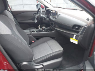 Nissan Rogue foto 12