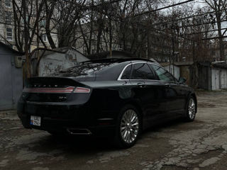 Lincoln MKZ foto 2