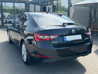 Skoda Superb foto 9