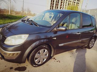 Renault Scenic foto 2