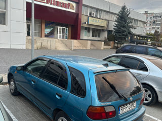 Nissan Almera