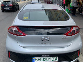 Hyundai IONIQ foto 2