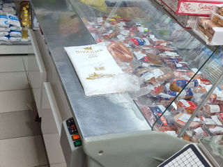 Se vinde frigidere, vitrine urgent,  cu prețul mai negociem.  foto 9