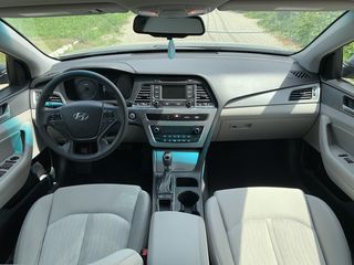 Hyundai Sonata foto 9