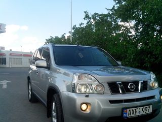 Nissan X-Trail foto 3